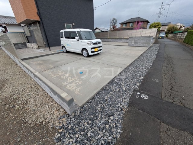 25/25 駐車場
