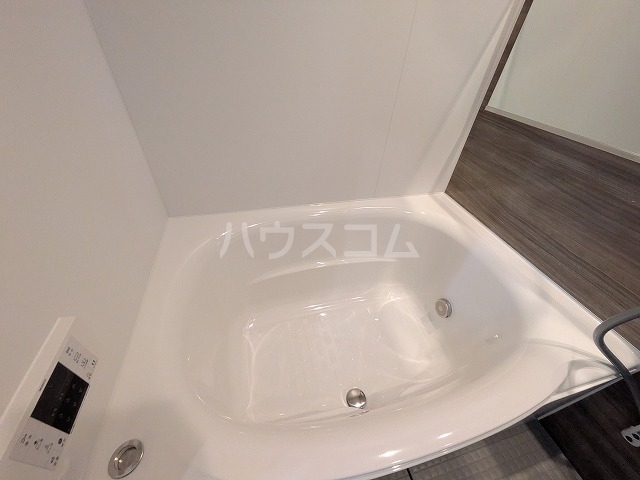 17/30 浴室