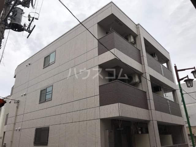 23/30 エントランス