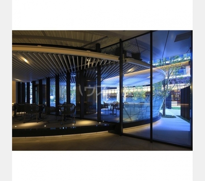 15/17 エントランス