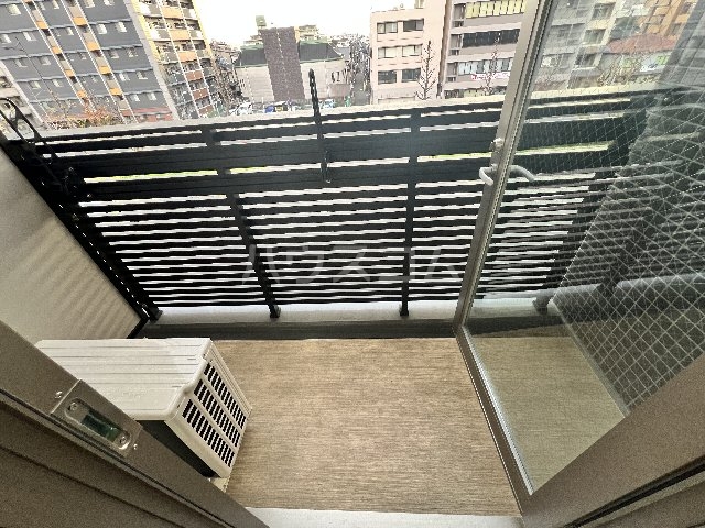 23/30 バルコニー