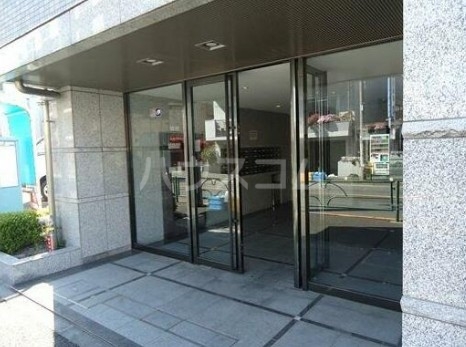 14/21 エントランス