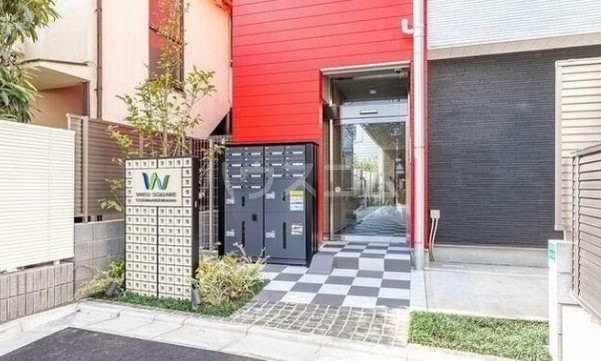 15/23 エントランス