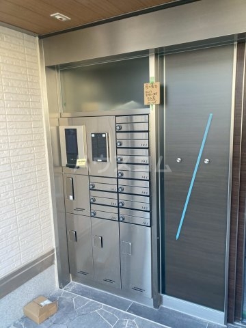 17/22 エントランス