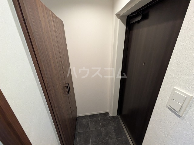 13/30 玄関