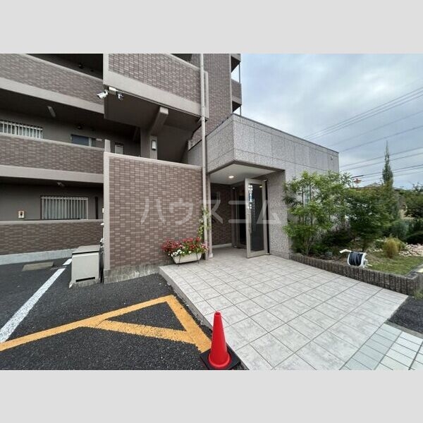 2/11 エントランス