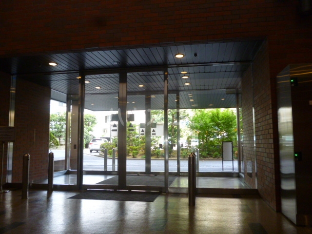 14/21 エントランス