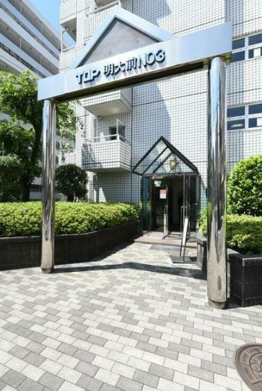 14/19 エントランス