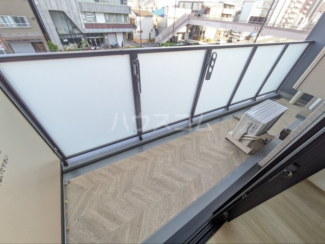 23/30 バルコニー