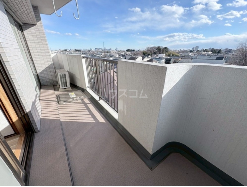 19/30 バルコニー