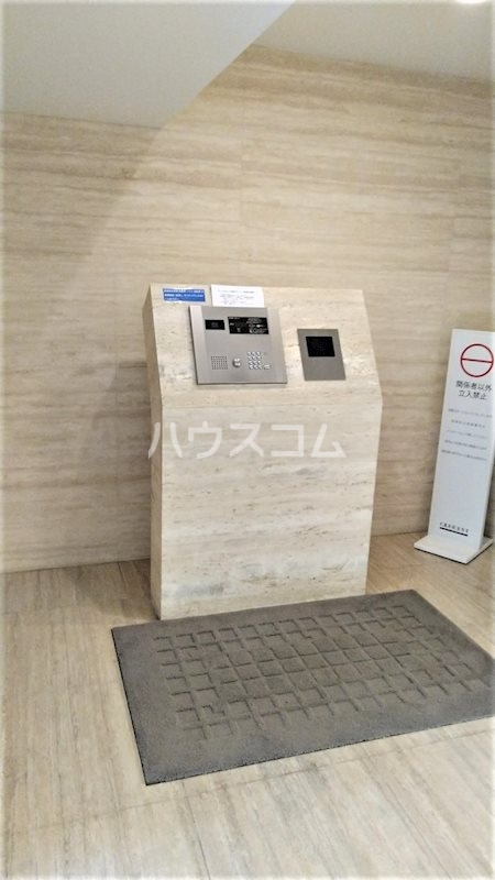 17/22 エントランス