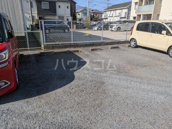 2/6 駐車場