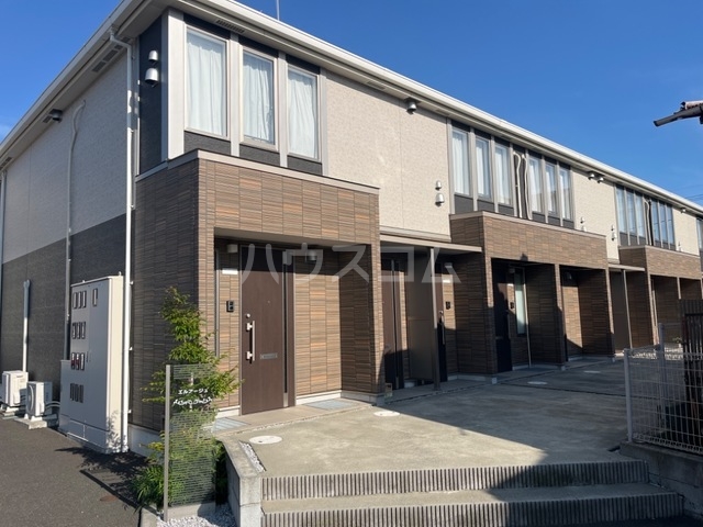 22/27 エントランス