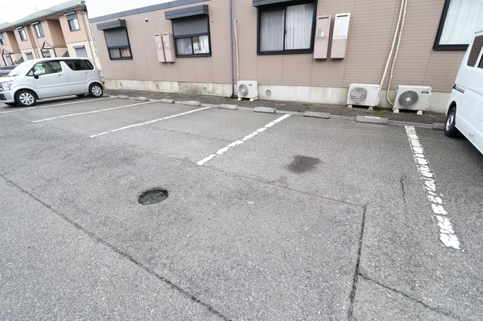 20/30 駐車場