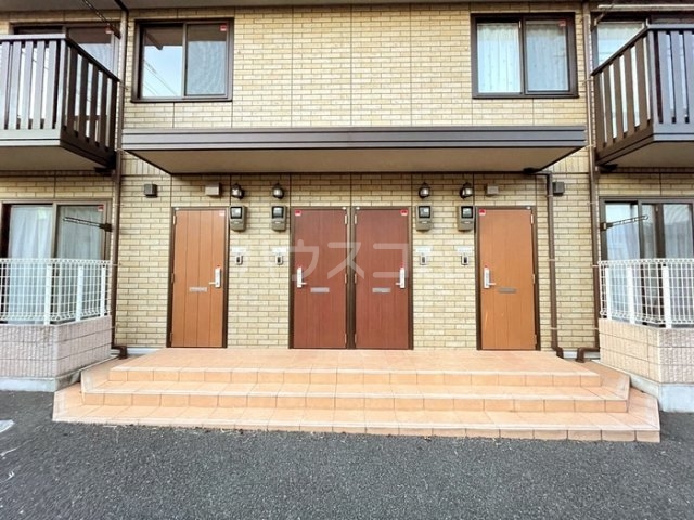 2/5 エントランス