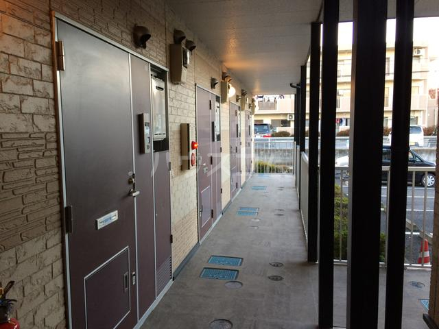 19/29 エントランス