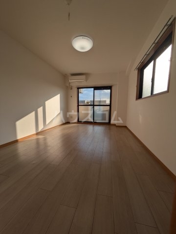 2/25 リビング/ダイニング