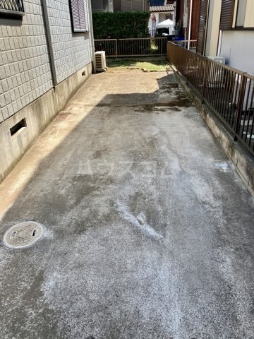 17/27 駐車場