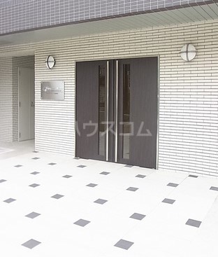 15/16 エントランス