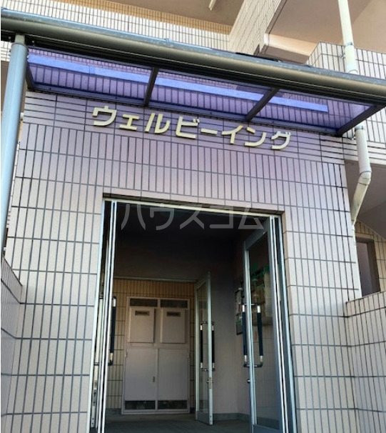 16/27 エントランス