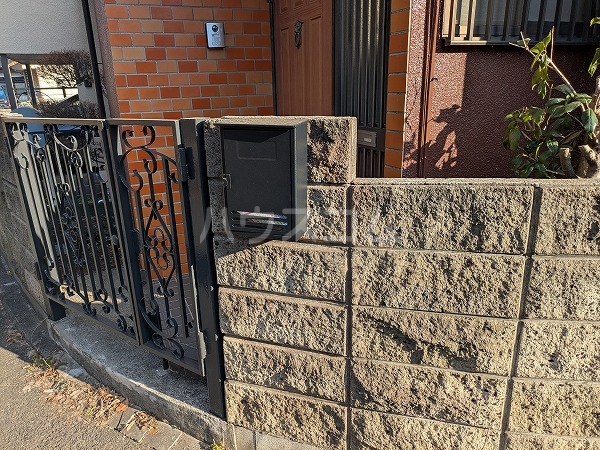 26/30 エントランス