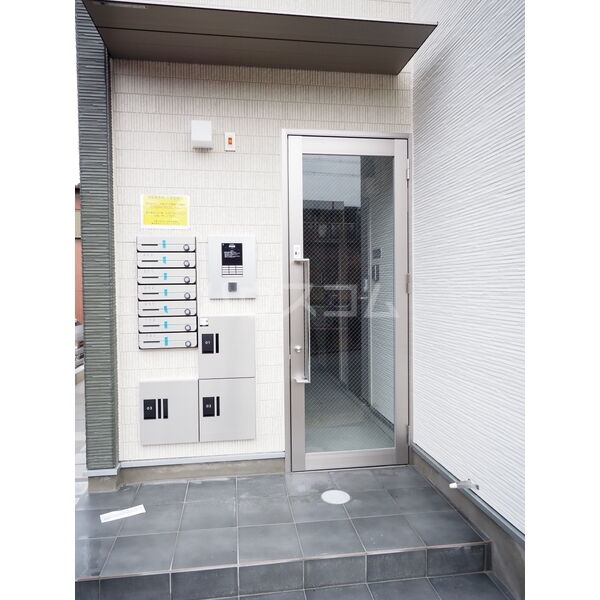 7/10 エントランス