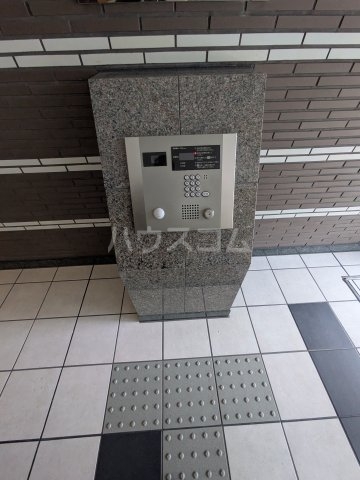 29/30 エントランス