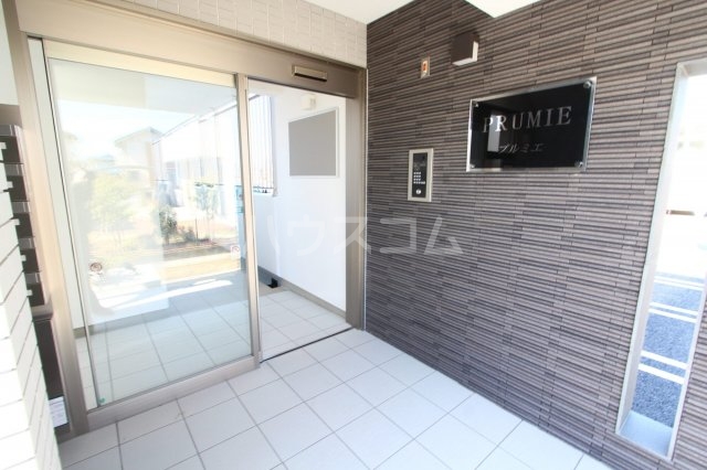 19/22 エントランス