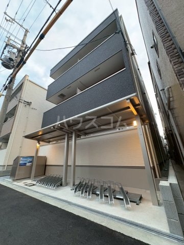 22/30 エントランス