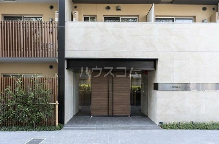 16/25 エントランス