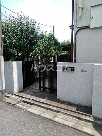 26/30 エントランス