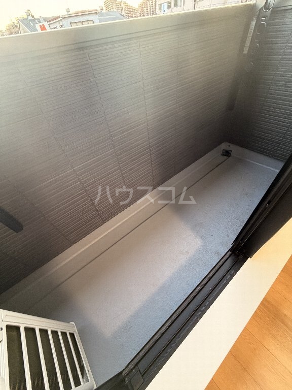 14/20 バルコニー