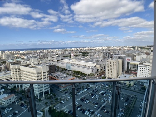 13/18 バルコニー