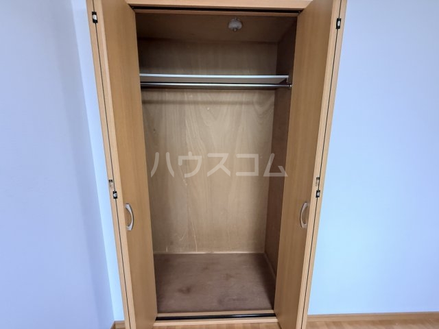 13/28 収納