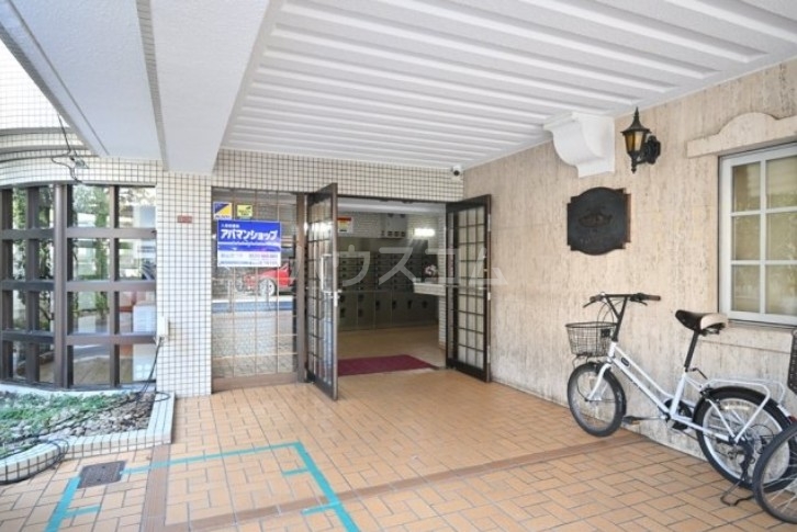 13/21 エントランス