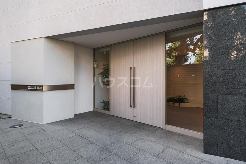 14/23 エントランス