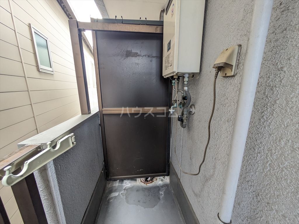 23/30 バルコニー