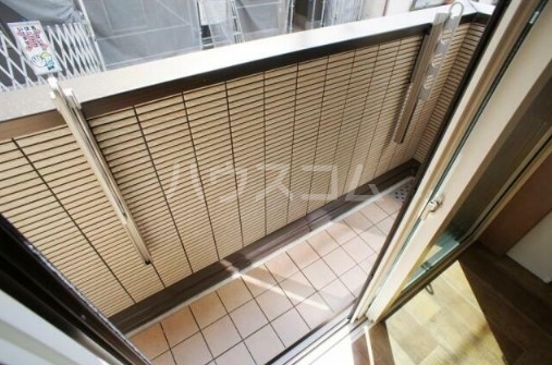 19/30 バルコニー