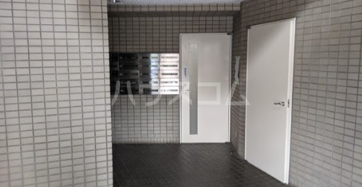 3/4 エントランス