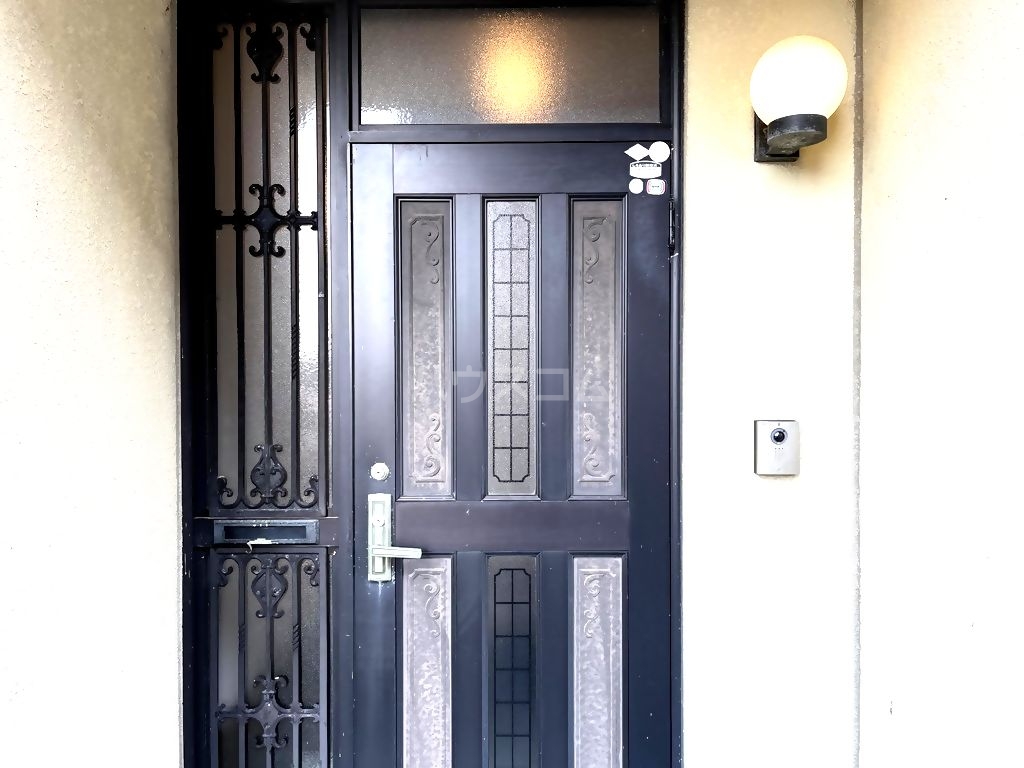 27/29 エントランス