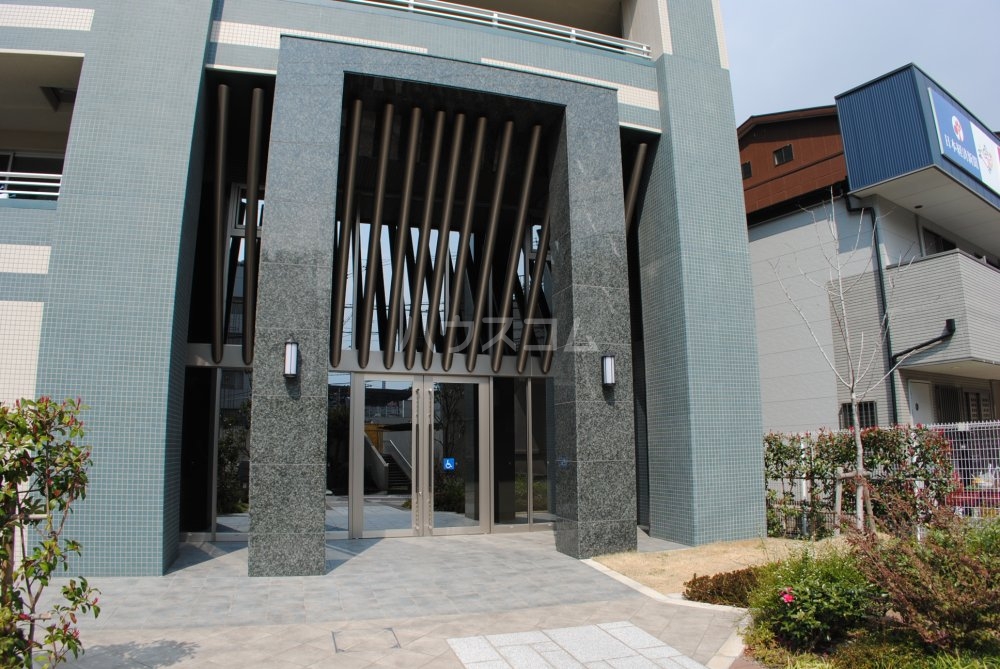 2/10 エントランス