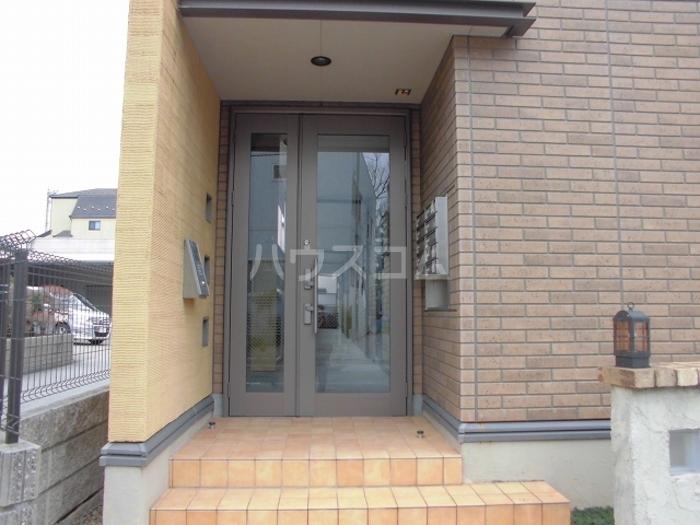 17/28 エントランス