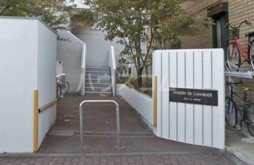 14/23 エントランス