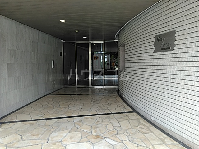 13/24 エントランス