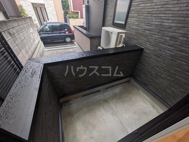 20/30 バルコニー