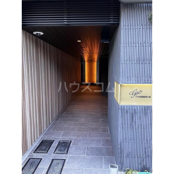 14/22 エントランス