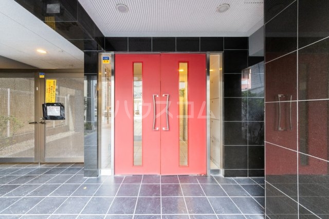 3/8 エントランス