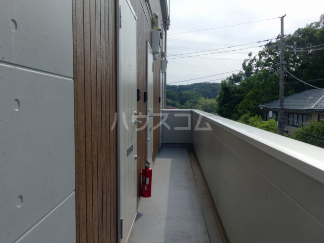 23/30 エントランス