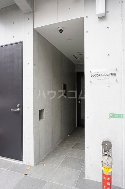 20/30 エントランス