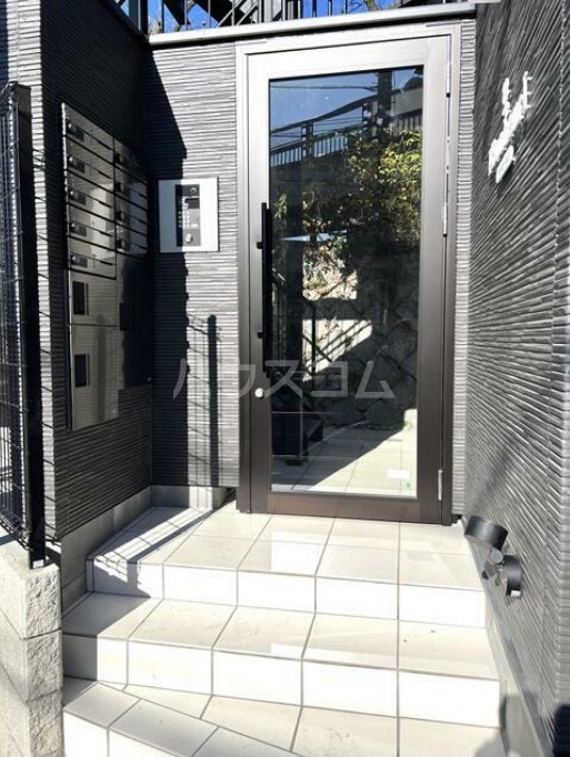 2/10 エントランス